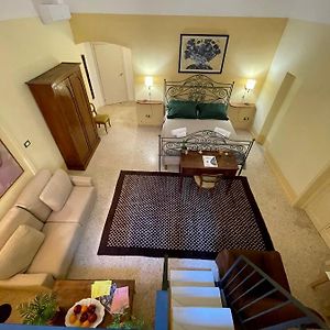 Palazzo dei Conti di Lecce eleganti suite